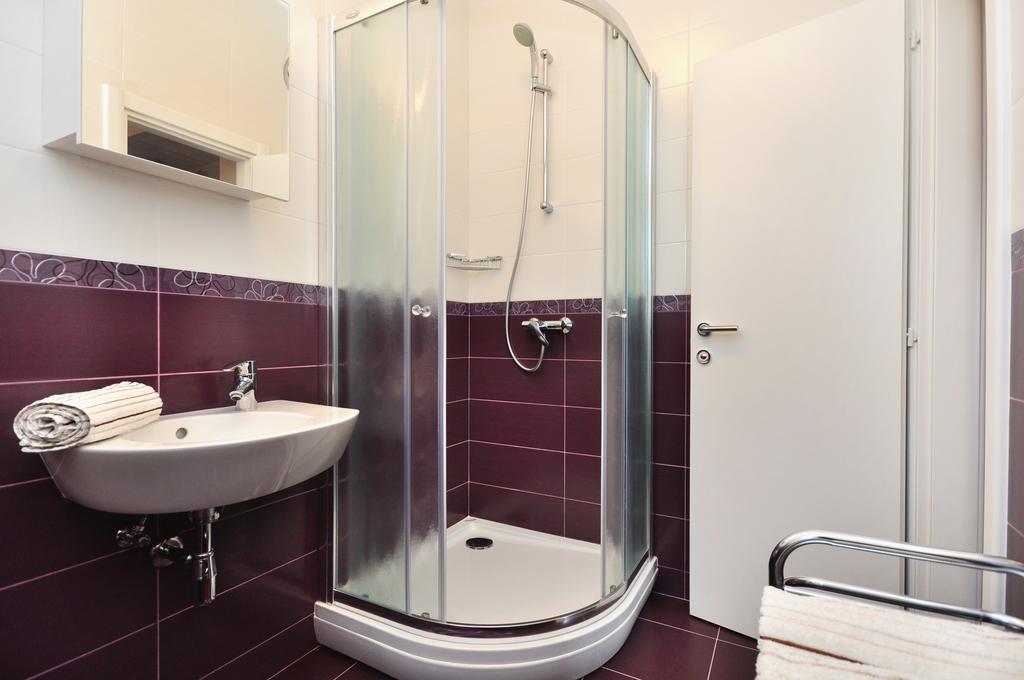 Apartments Zizic Kaštela 객실 사진